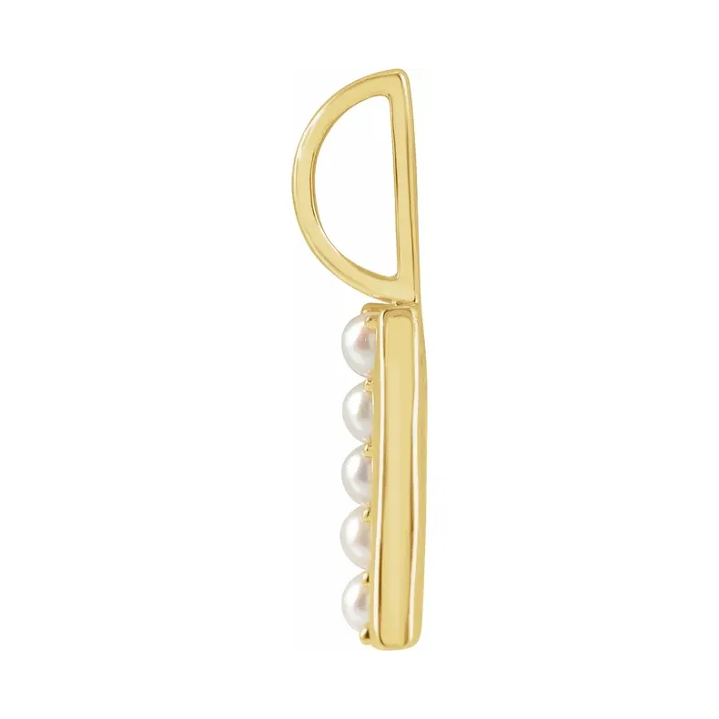 Mini pearls initial charmpendant